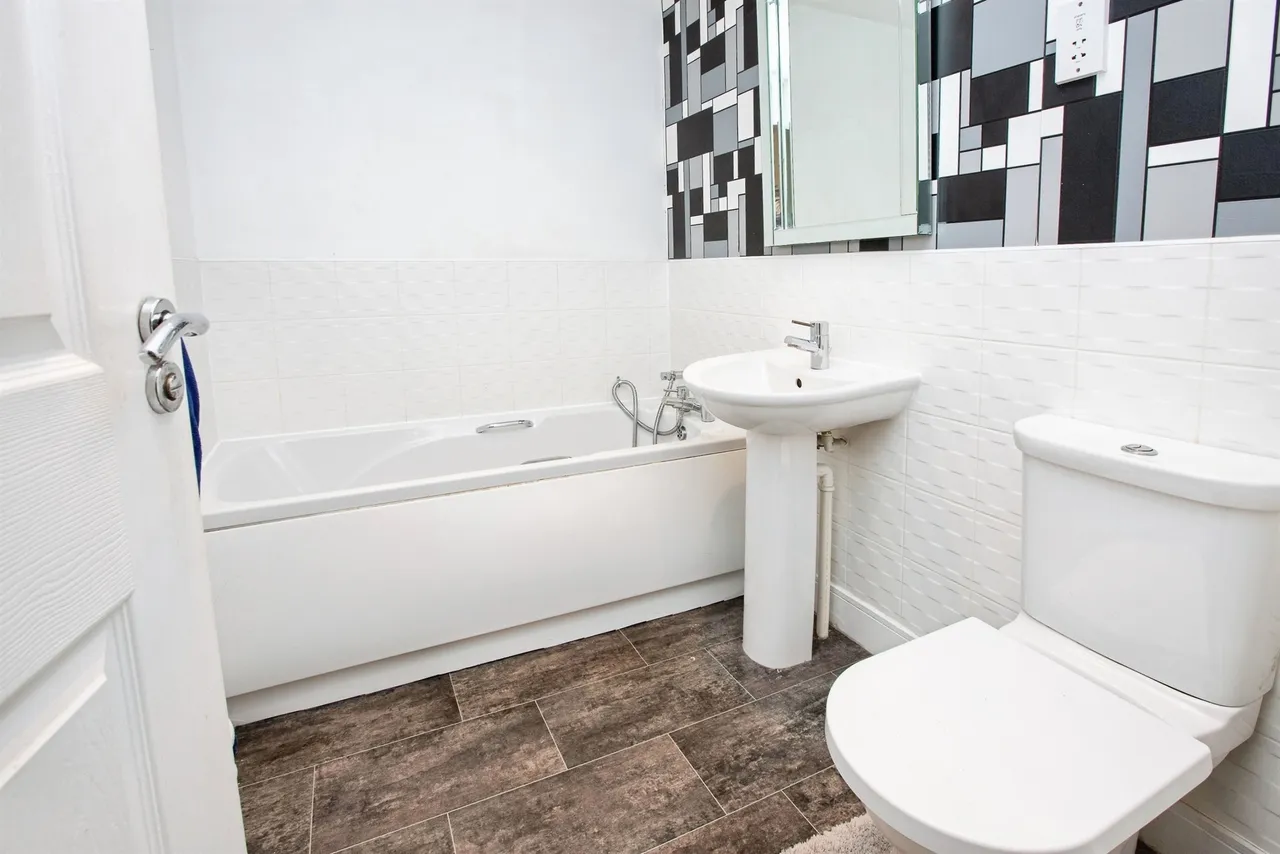 Bessemer Drive, Mansfield, NG18, photo 19