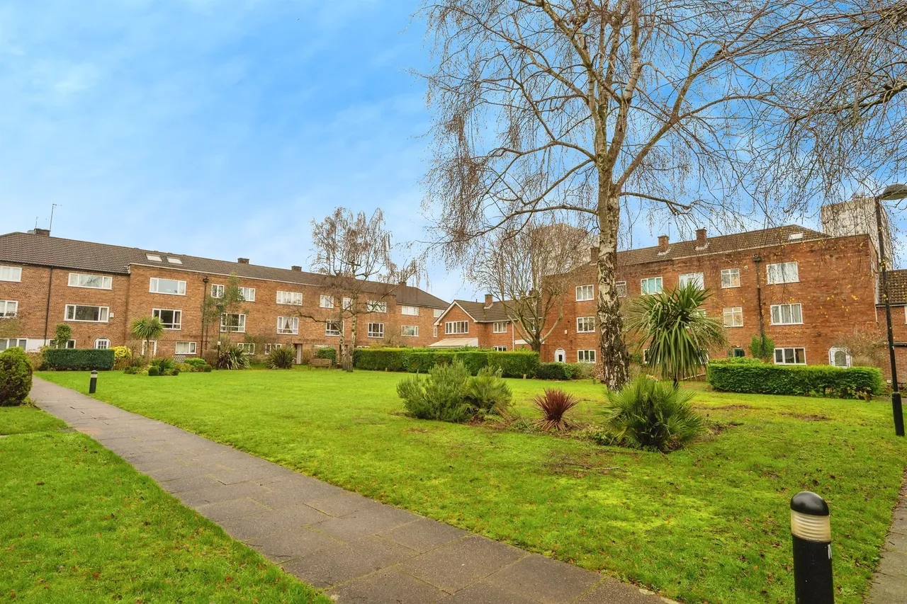 West Drive, Birmingham, photo 2
