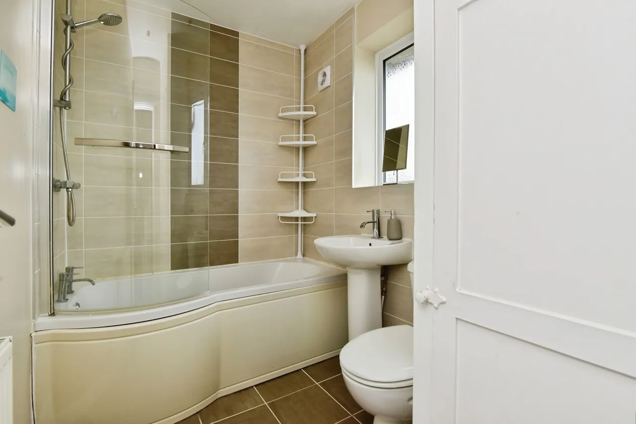 Plough Croft, Alsager, Stoke-on-Trent, Cheshire, ST7, photo 9
