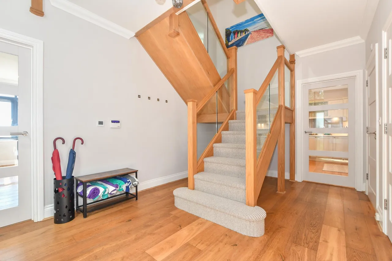 Cannongate Road, Hythe, CT21, photo 10