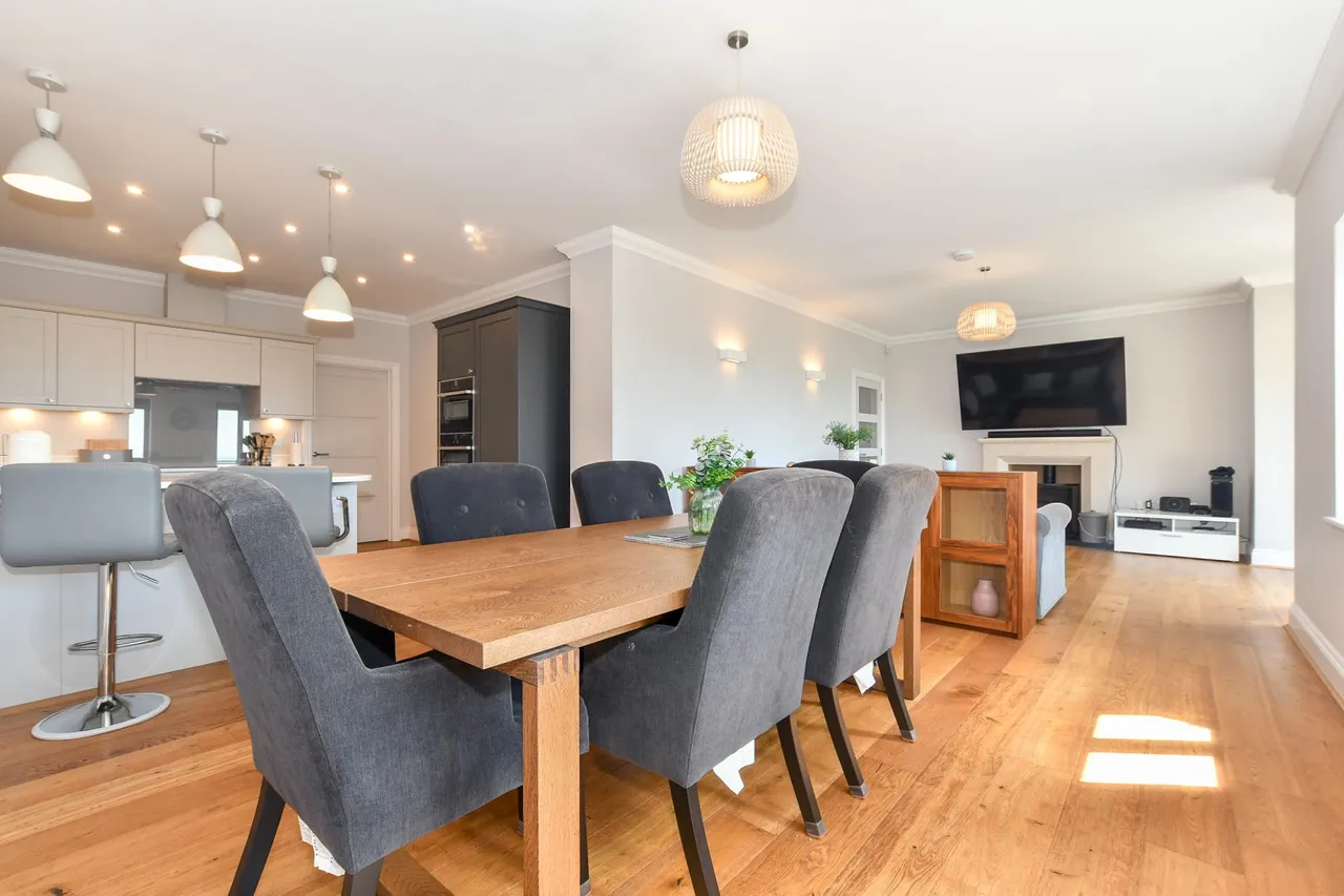Cannongate Road, Hythe, CT21, photo 4