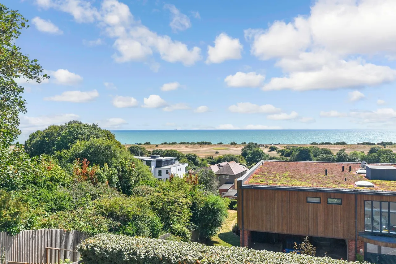 Cannongate Road, Hythe, CT21, photo 21