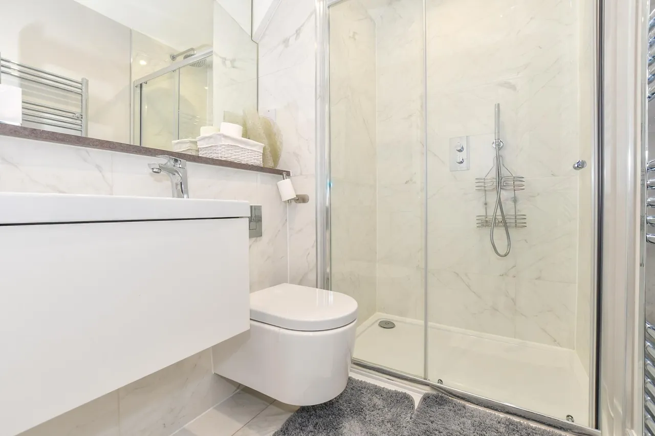 Cannongate Road, Hythe, CT21, photo 12