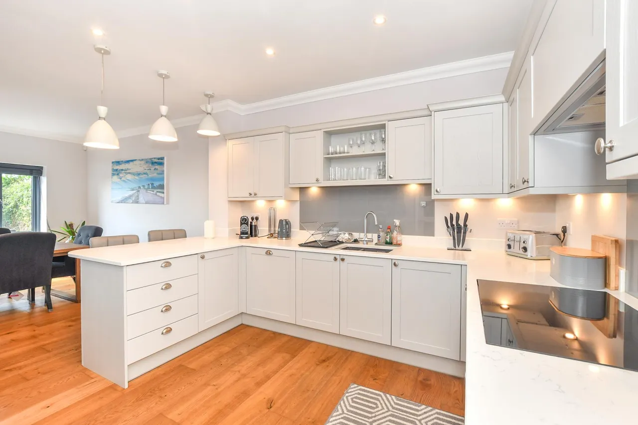 Cannongate Road, Hythe, CT21, photo 6