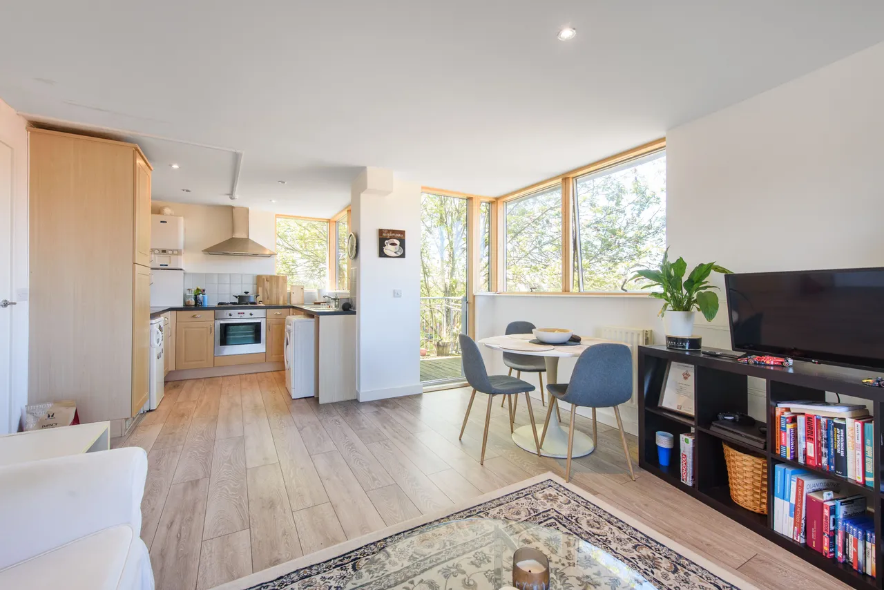 Flat 20, 34 Lithos Road, London, photo 2