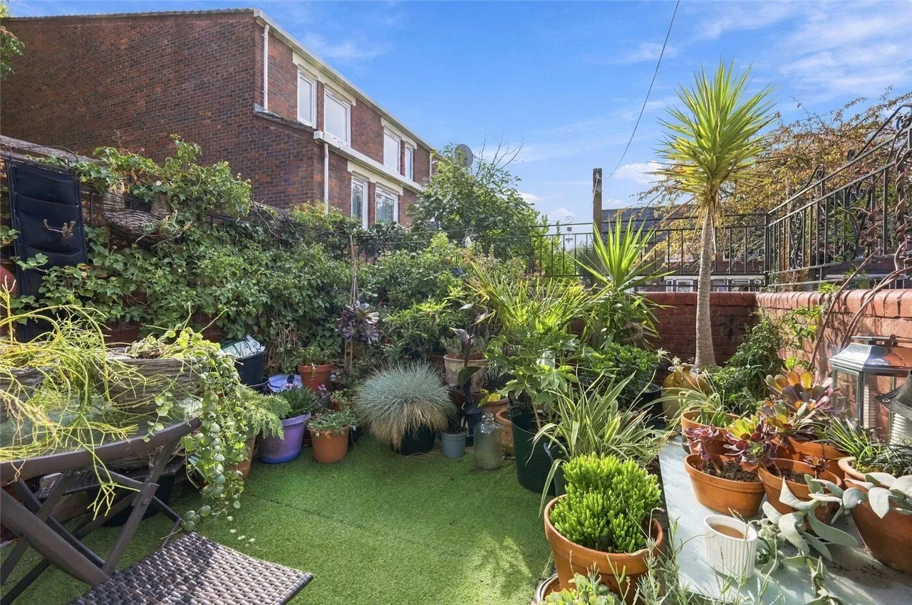 Victorian Grove, London, N16, photo 4
