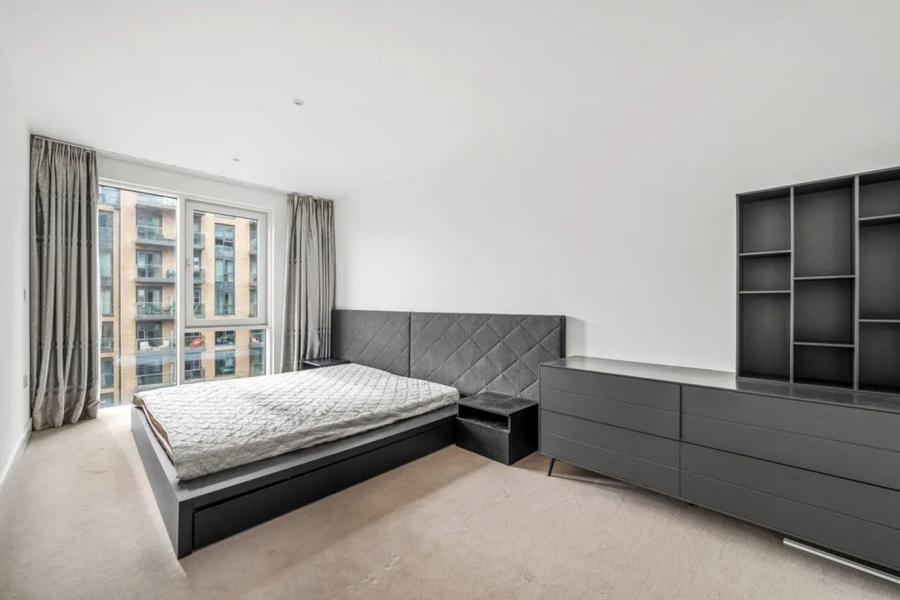 Jasmine House, Battersea Reach, SW18, photo 3