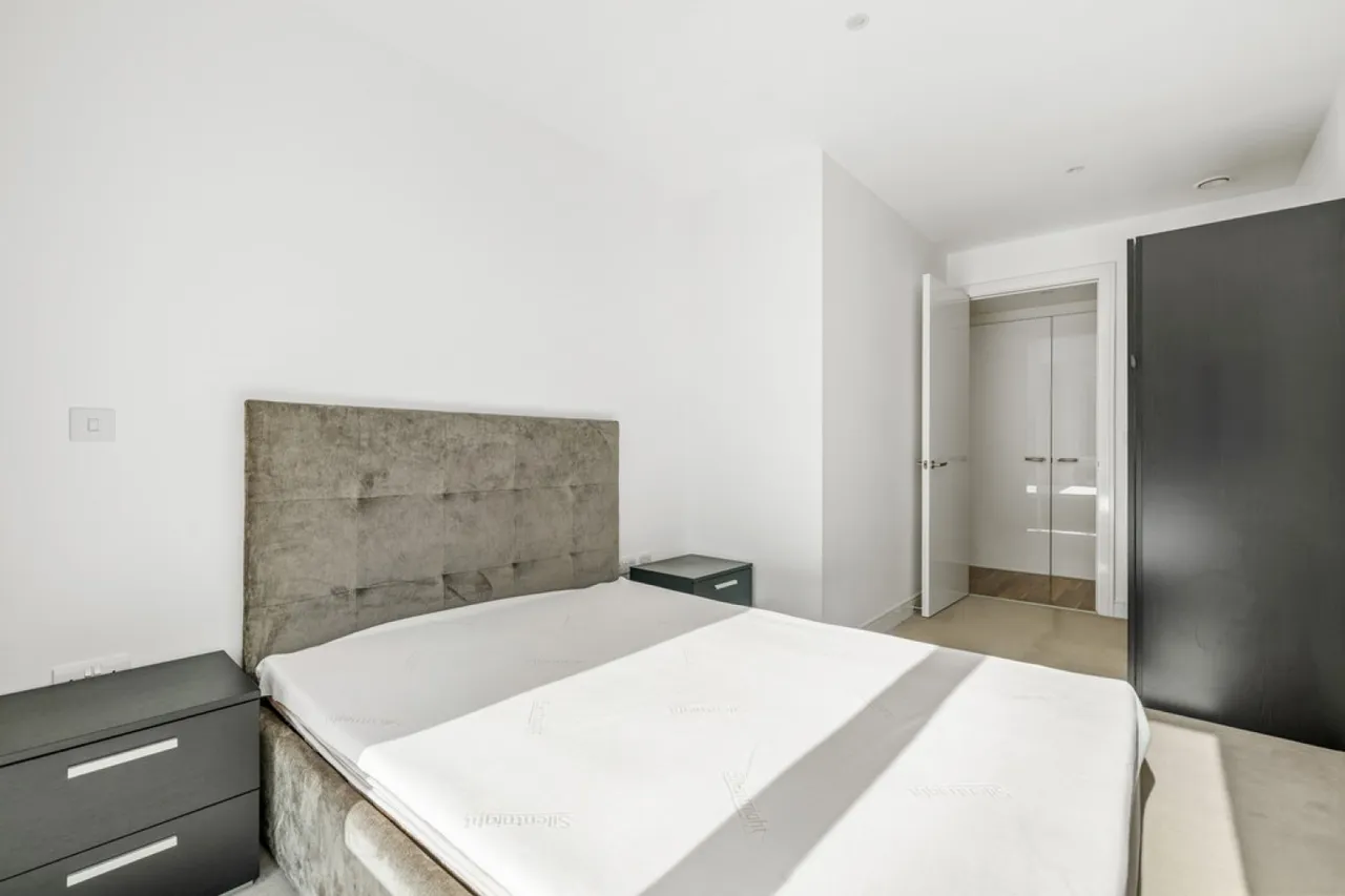 Jasmine House, Battersea Reach, SW18, photo 9
