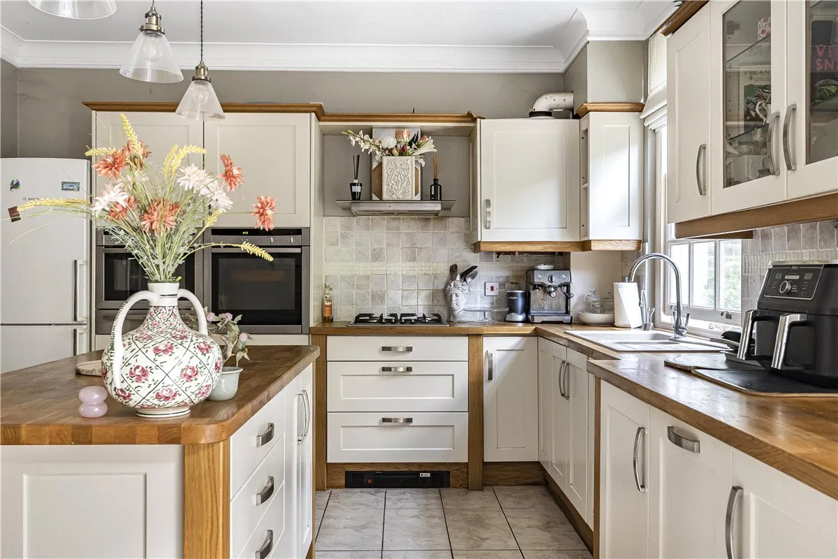 Phoenix Square, Pewsey, SN9, photo 8