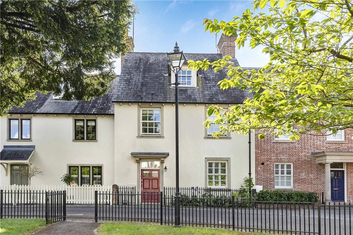 4 bed house for sale, Phoenix Square, Pewsey, SN9