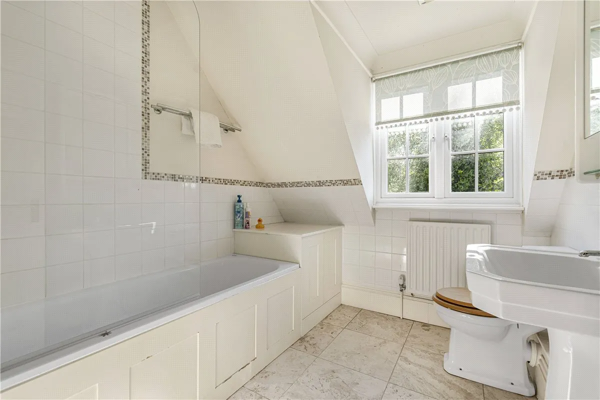 Phoenix Square, Pewsey, SN9, photo 15