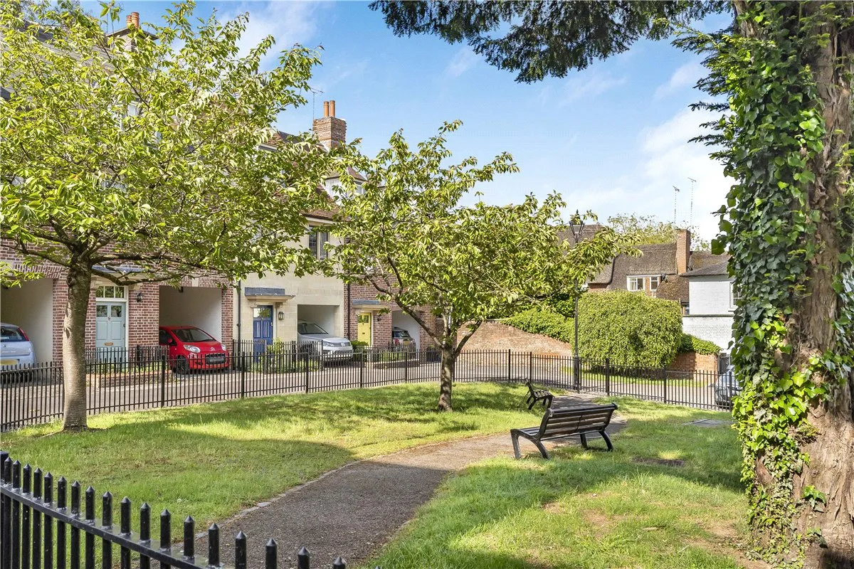 Phoenix Square, Pewsey, SN9, photo 19