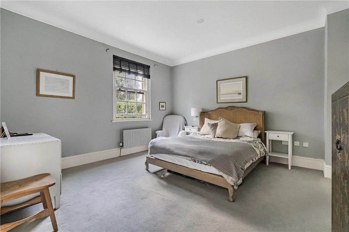 Phoenix Square, Pewsey, SN9, photo 9