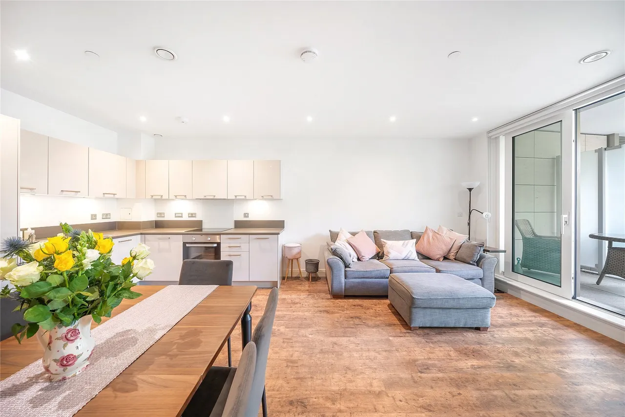 2 bed flat for sale — Valetta House, 336 Queenstown Road, Battersea, SW11