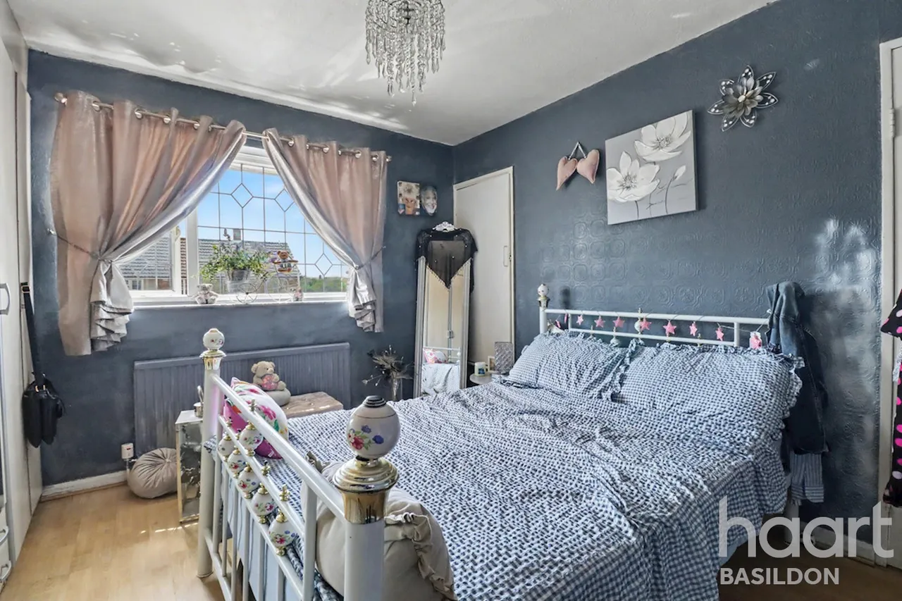 Dencourt Crescent, Basildon, SS14, photo 10