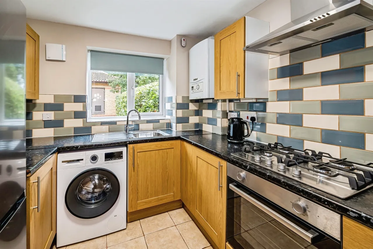 Lowestoft Drive, Slough, SL1, photo 5
