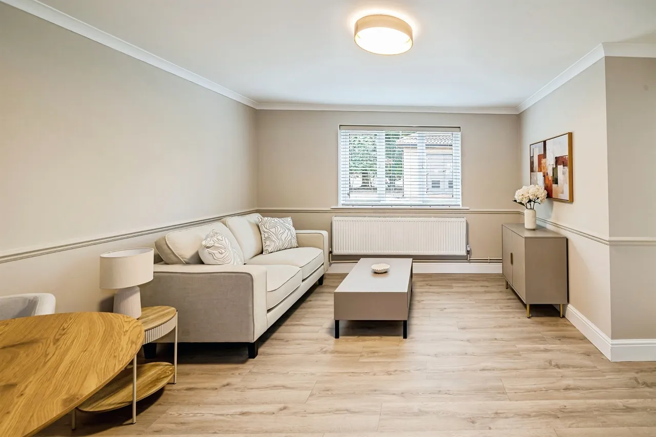 Lowestoft Drive, Slough, SL1, photo 9