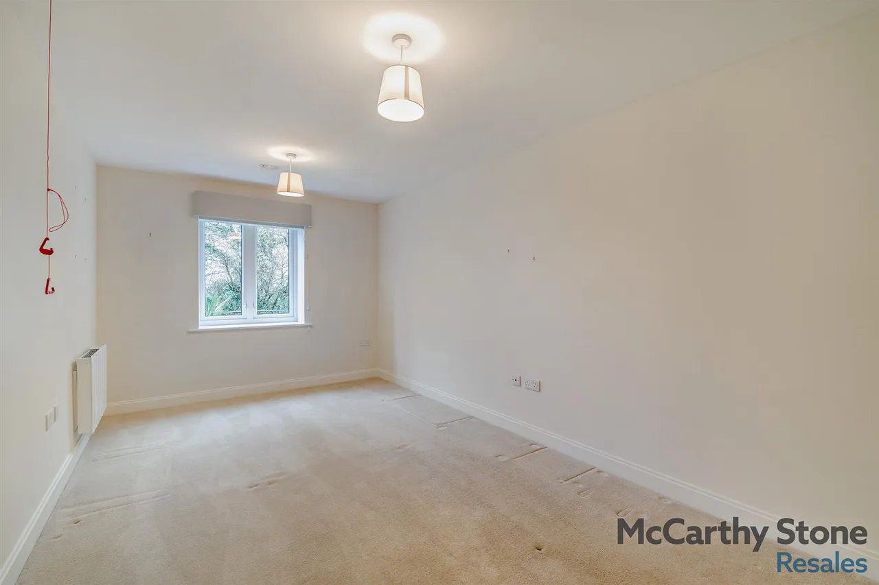 Bath Road, Devizes, SN10, photo 8