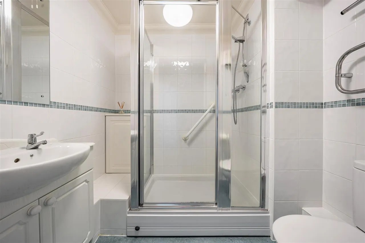 Sandbanks Road, Poole, BH14, photo 9