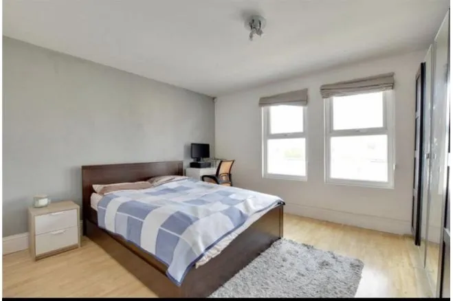 Woolwich Road, London, SE10, photo 3