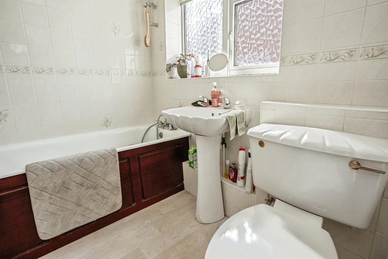 Owen Crescent, Melton Mowbray, photo 11