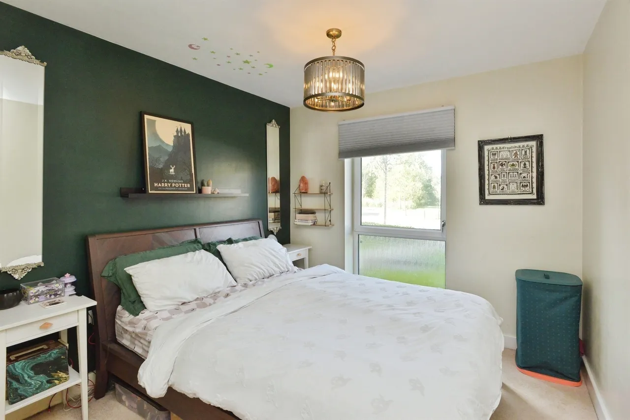 Harvard Way, Oakgrove, Milton Keynes, photo 6