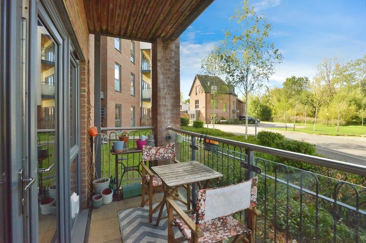 Harvard Way, Oakgrove, Milton Keynes, photo 12