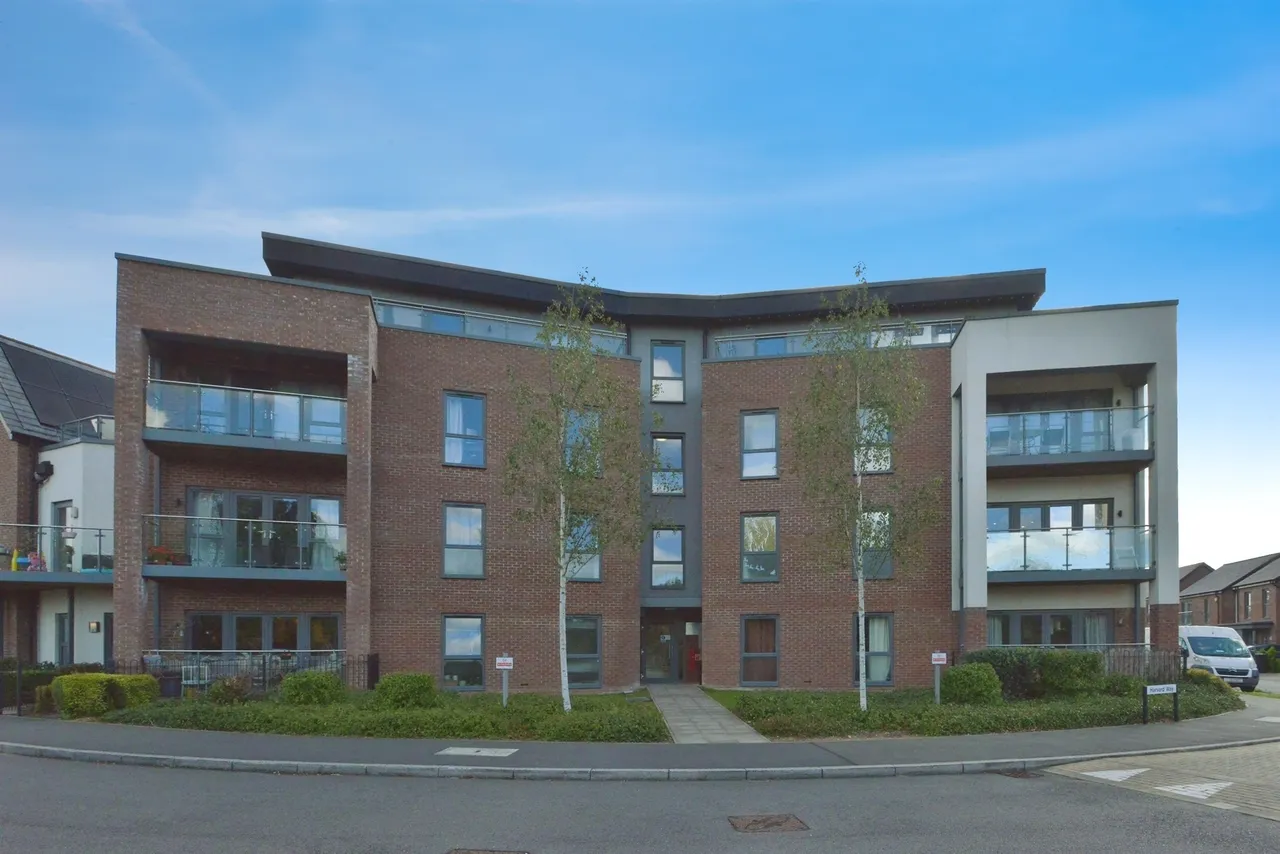 Harvard Way, Oakgrove, Milton Keynes, photo 11