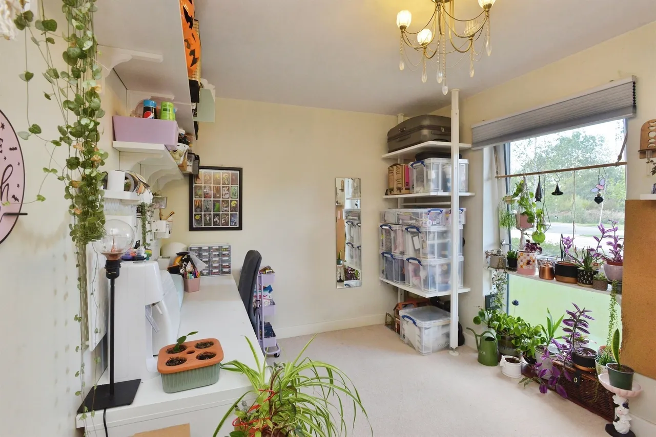 Harvard Way, Oakgrove, Milton Keynes, photo 8