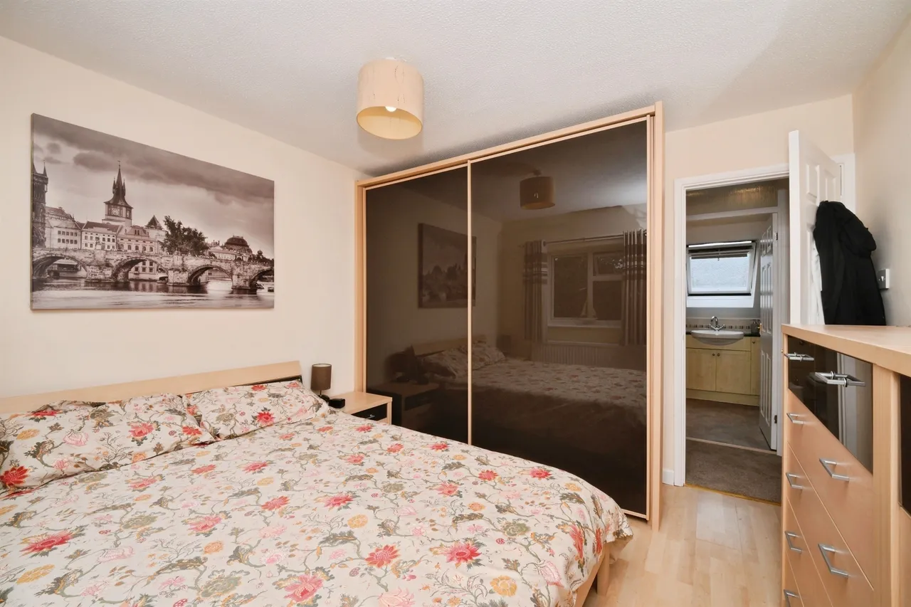 Wellesley, HARLOW, photo 11