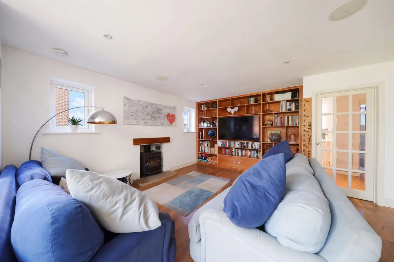Sway, Lymington, SO41, photo 10