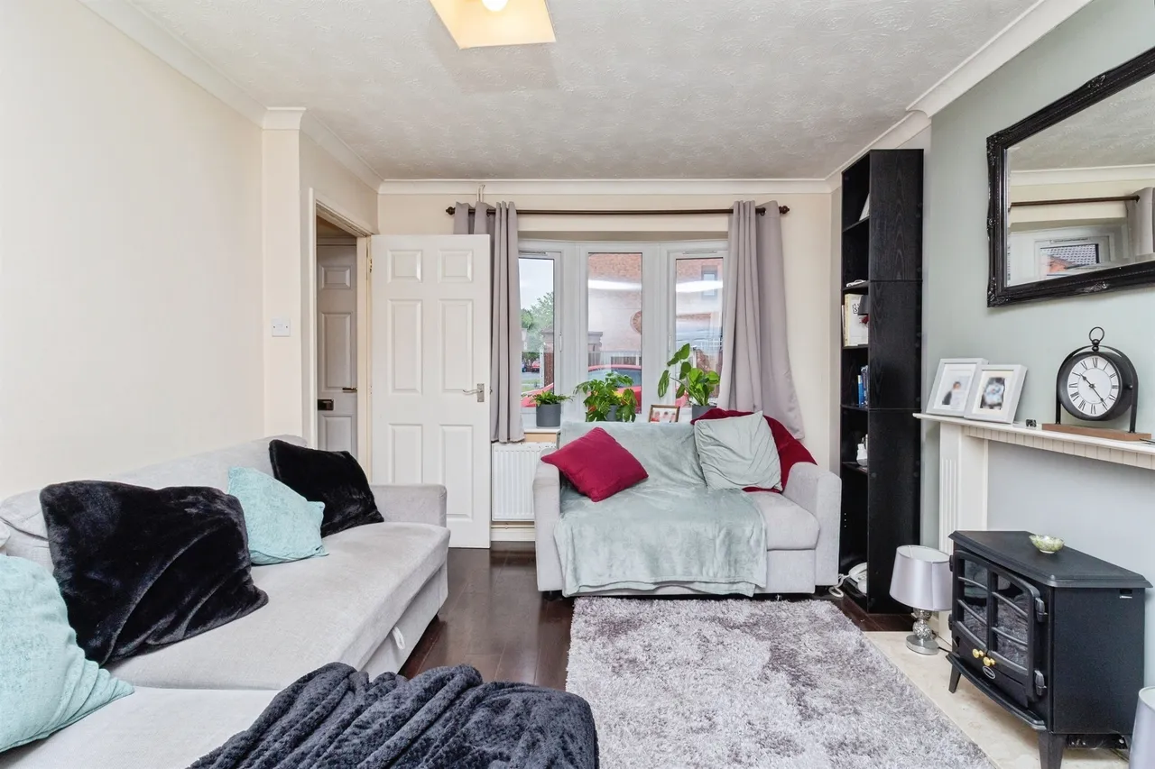 Helen Sharman Drive, Stafford, ST16, photo 2