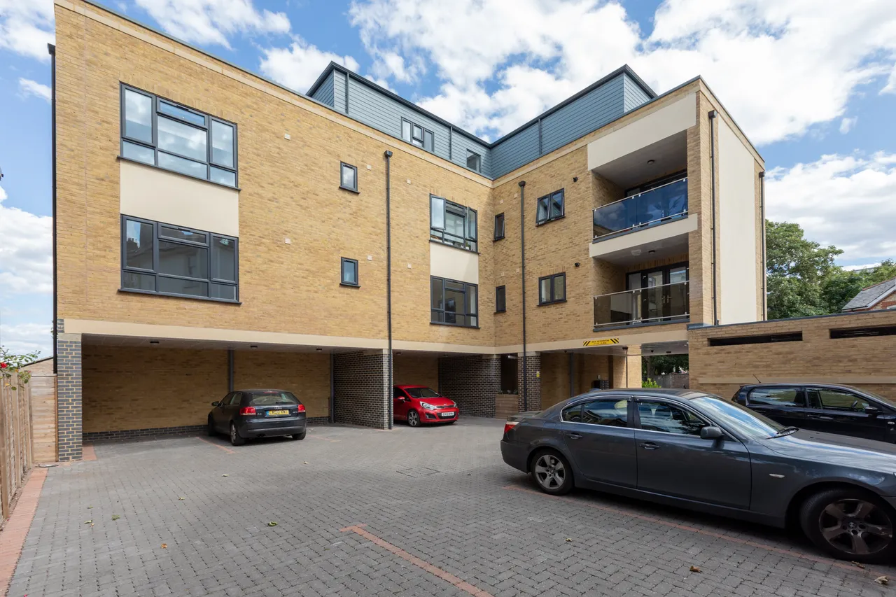 Cookham Road, Maidenhead, SL6, photo 2