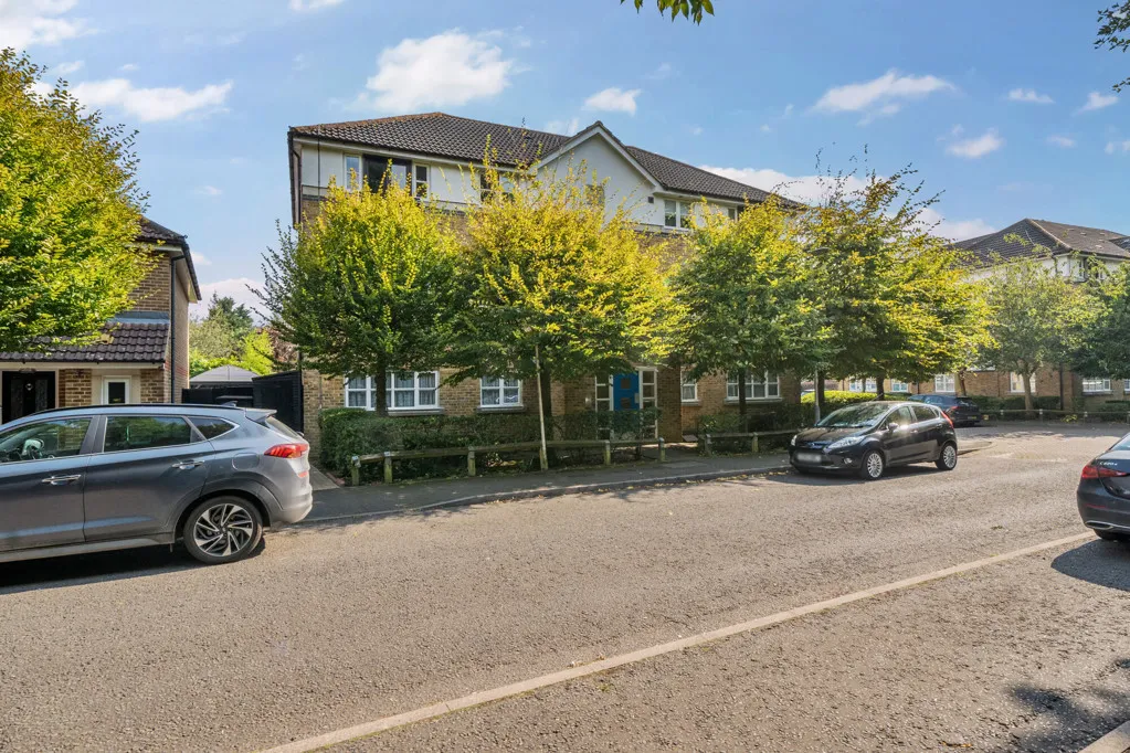 Sandalwood Drive, Ruislip, HA4, photo 10