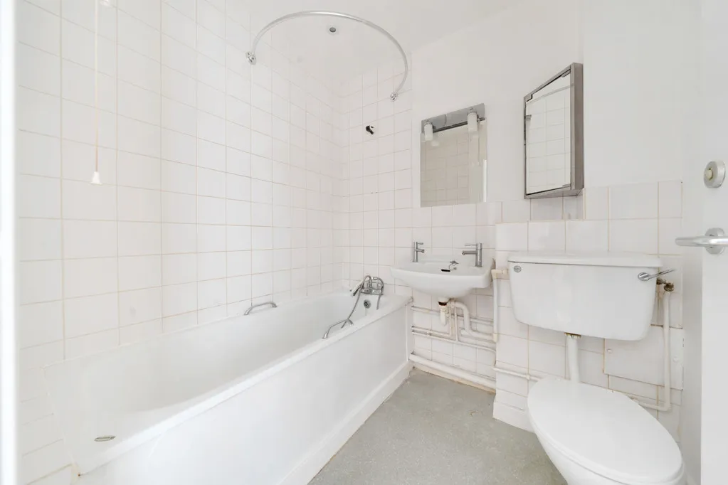 Sandalwood Drive, Ruislip, HA4, photo 8