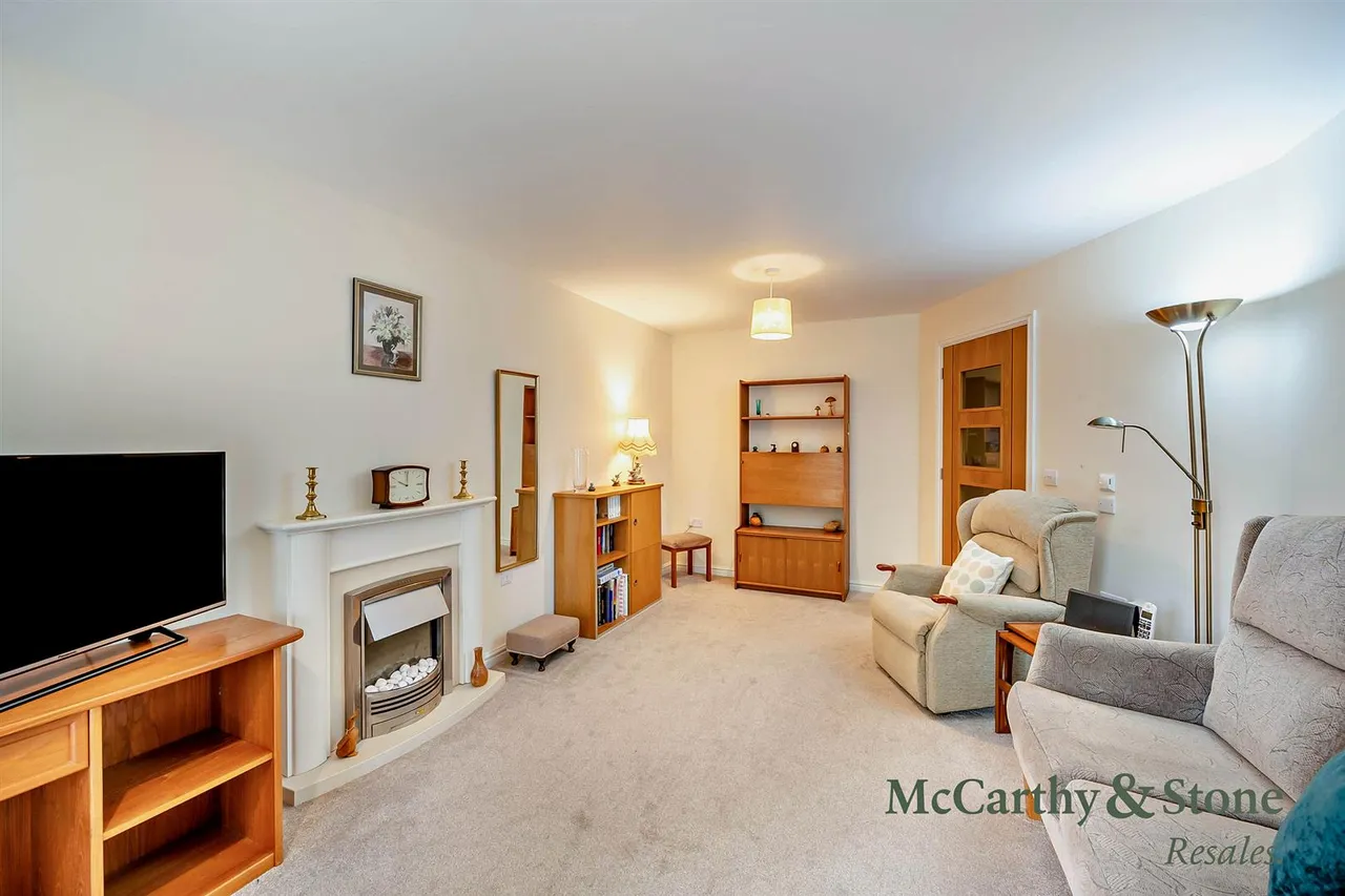 Bulford, Wellington, TA21, photo 6