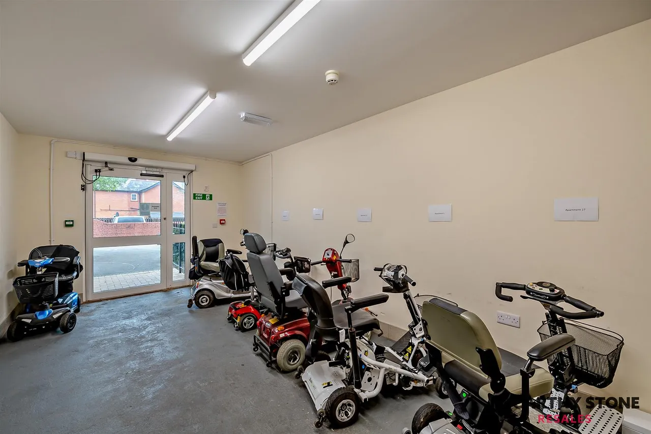 Bulford, Wellington, TA21, photo 18