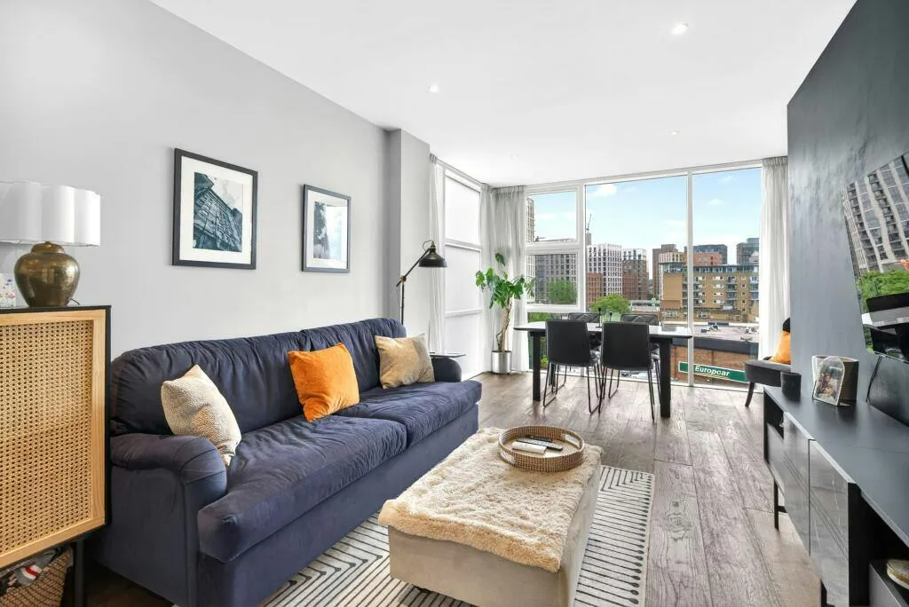 1 bed flat for sale — Juniper Drive, London, SW18