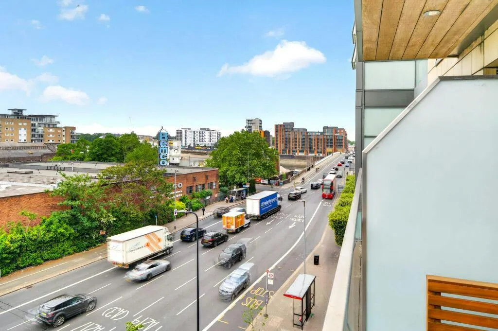 Juniper Drive, London, SW18, photo 19