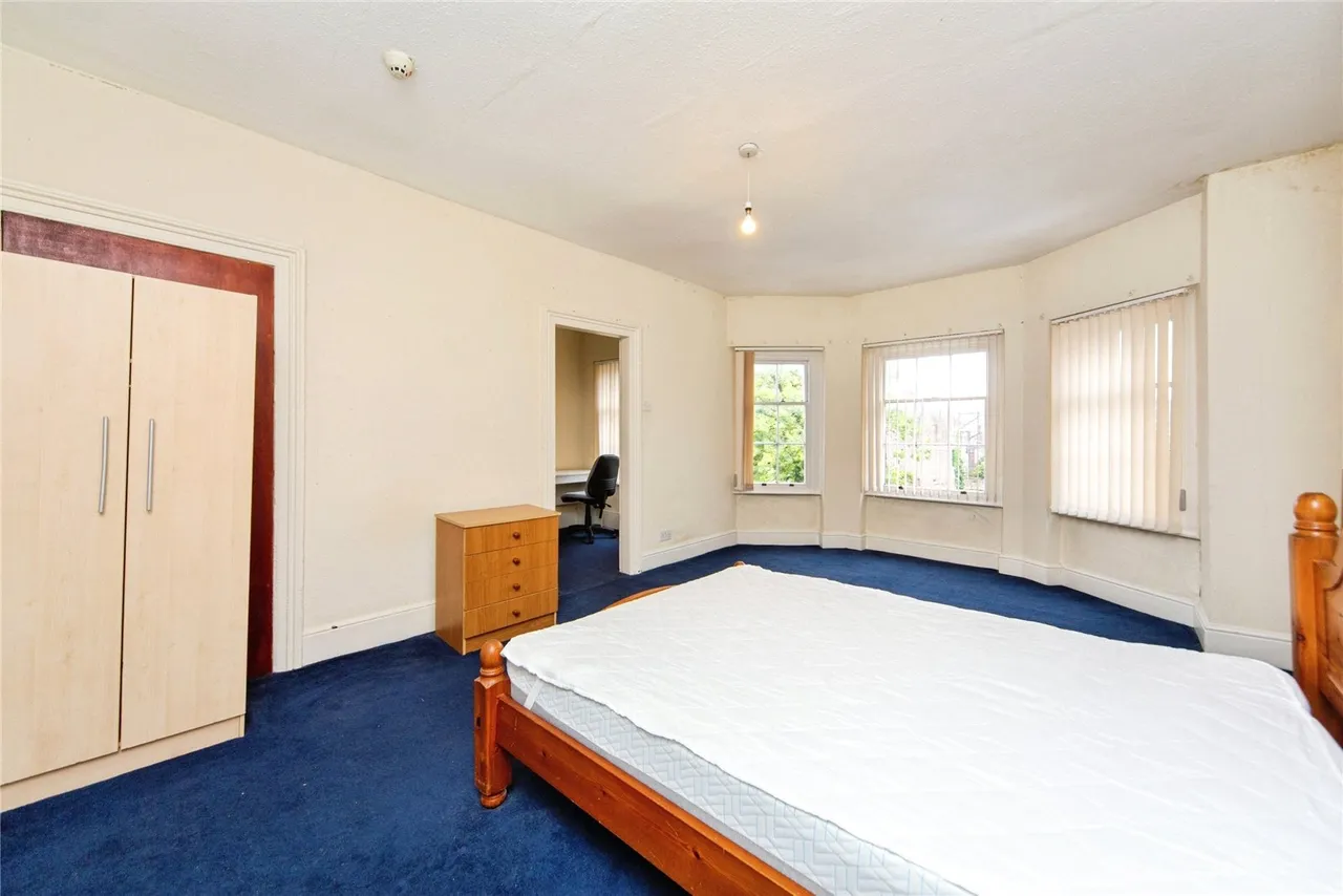 Huskisson Street, Liverpool, L8, photo 14