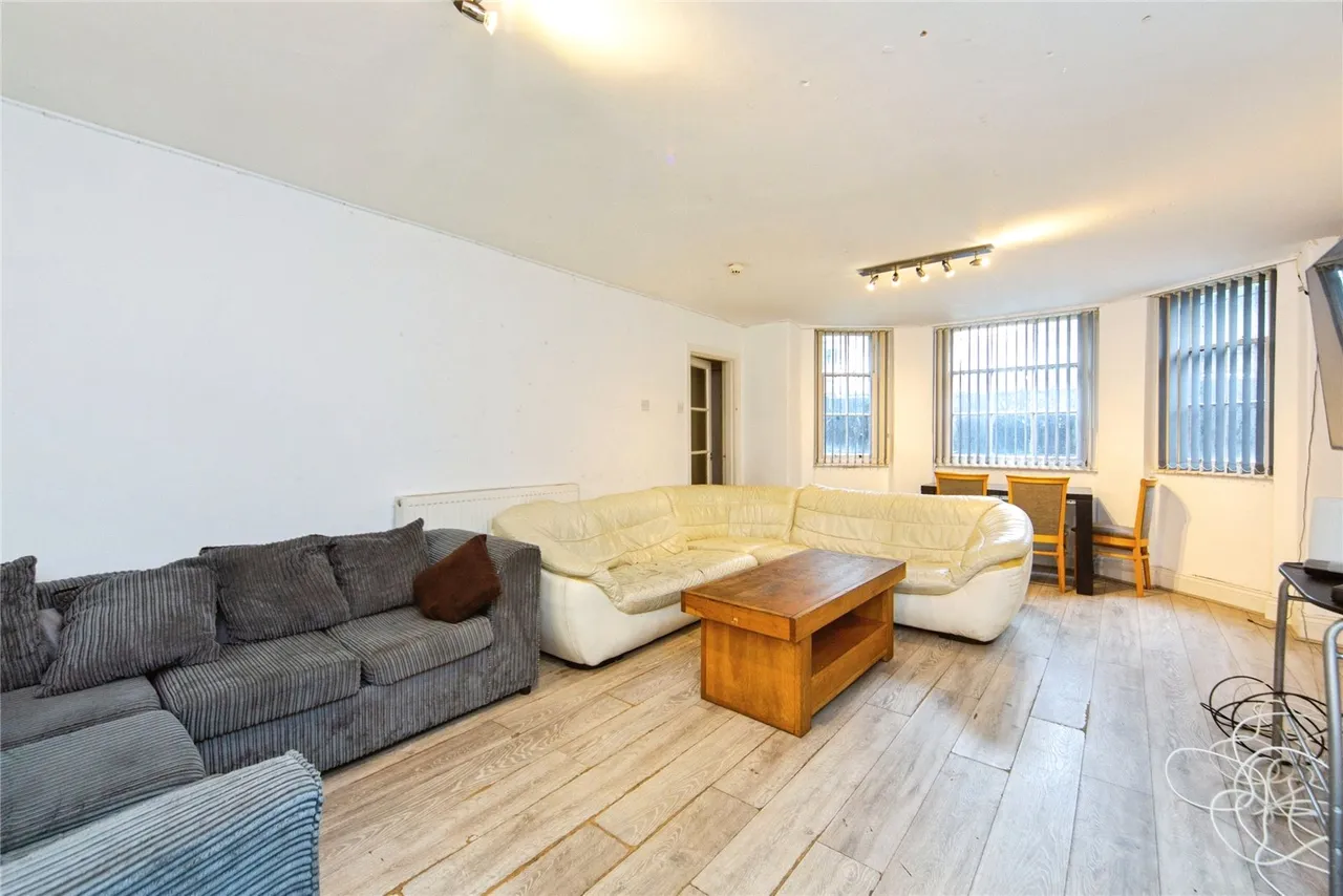 Huskisson Street, Liverpool, L8, photo 5