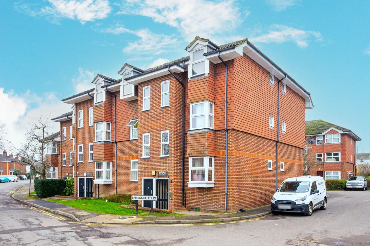 1 bed flat to rent, Guildford, GU1