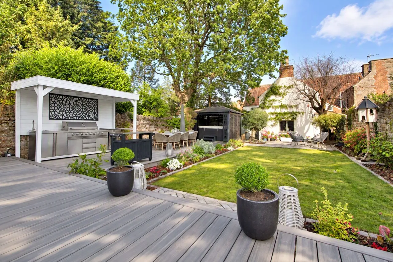 Castle Street, Thornbury, photo 4