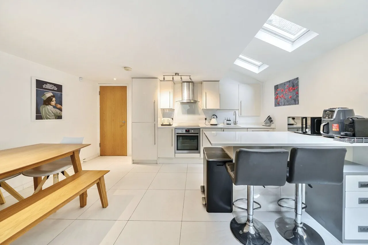 Tunstall Road, London, SW9, photo 13