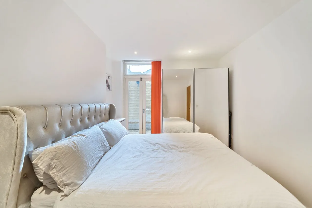 Tunstall Road, London, SW9, photo 12