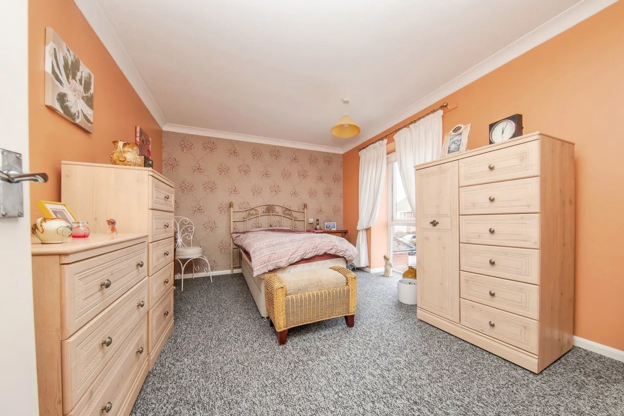 Ashenden, Tomline Road, Felixstowe, Suffolk, IP11, photo 10