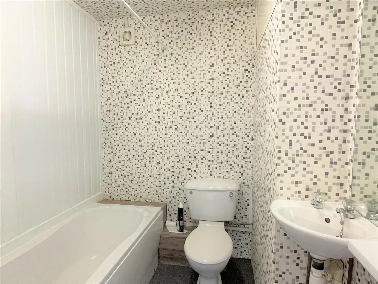 Grosvenor Place, St. Austell, photo 14