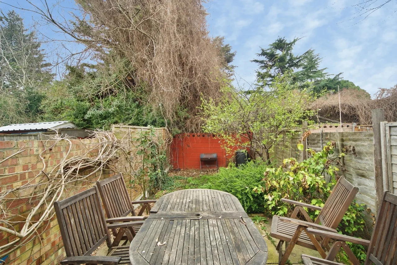 Dore Avenue, London, E12, photo 13