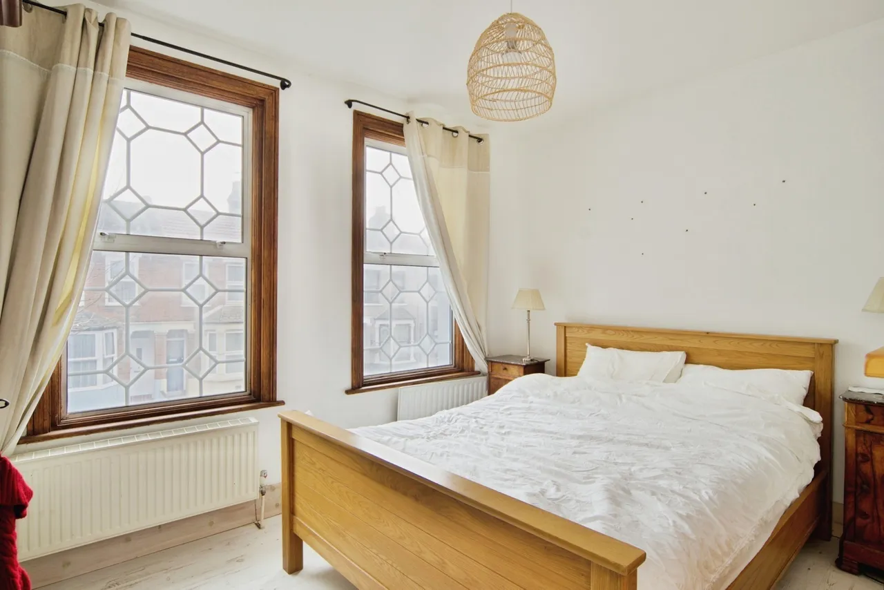 Dore Avenue, London, E12, photo 10
