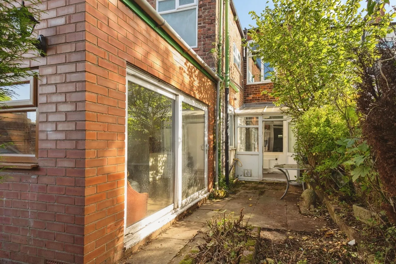 Haughton Green Road, Denton, M34, photo 17